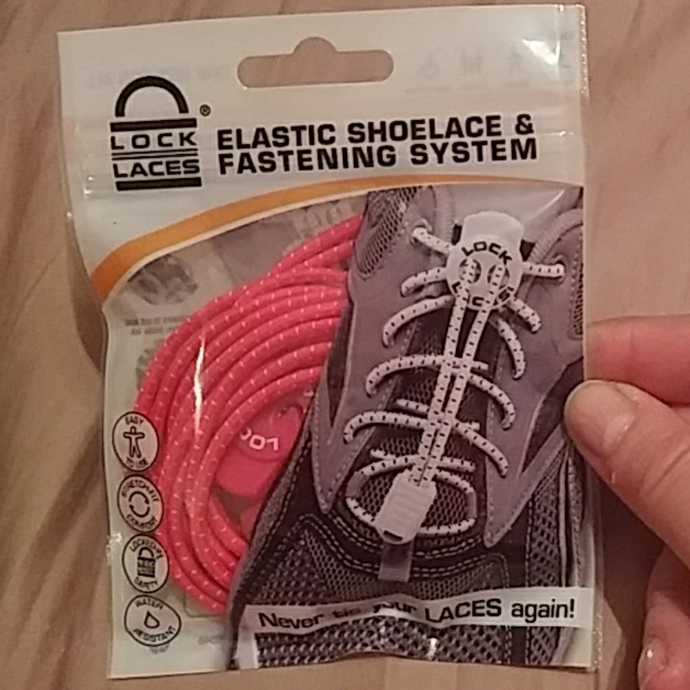 Elastic Shoelaces